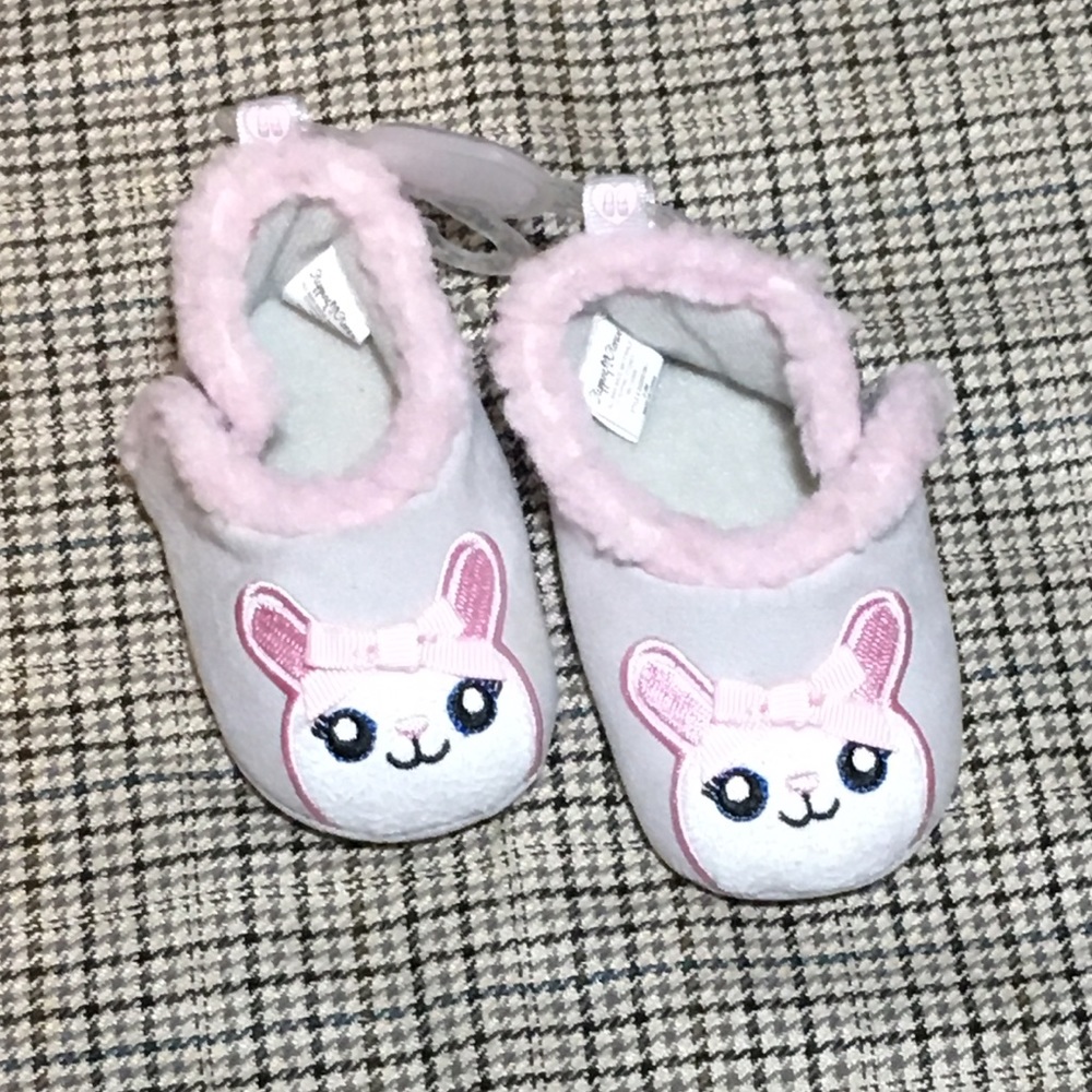 ❌❌SOLD❌❌ Baby Bunny slippers 3-6 months