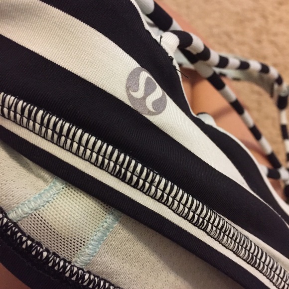Lululemon striped sports bra size 6 - Picture 5 of 5