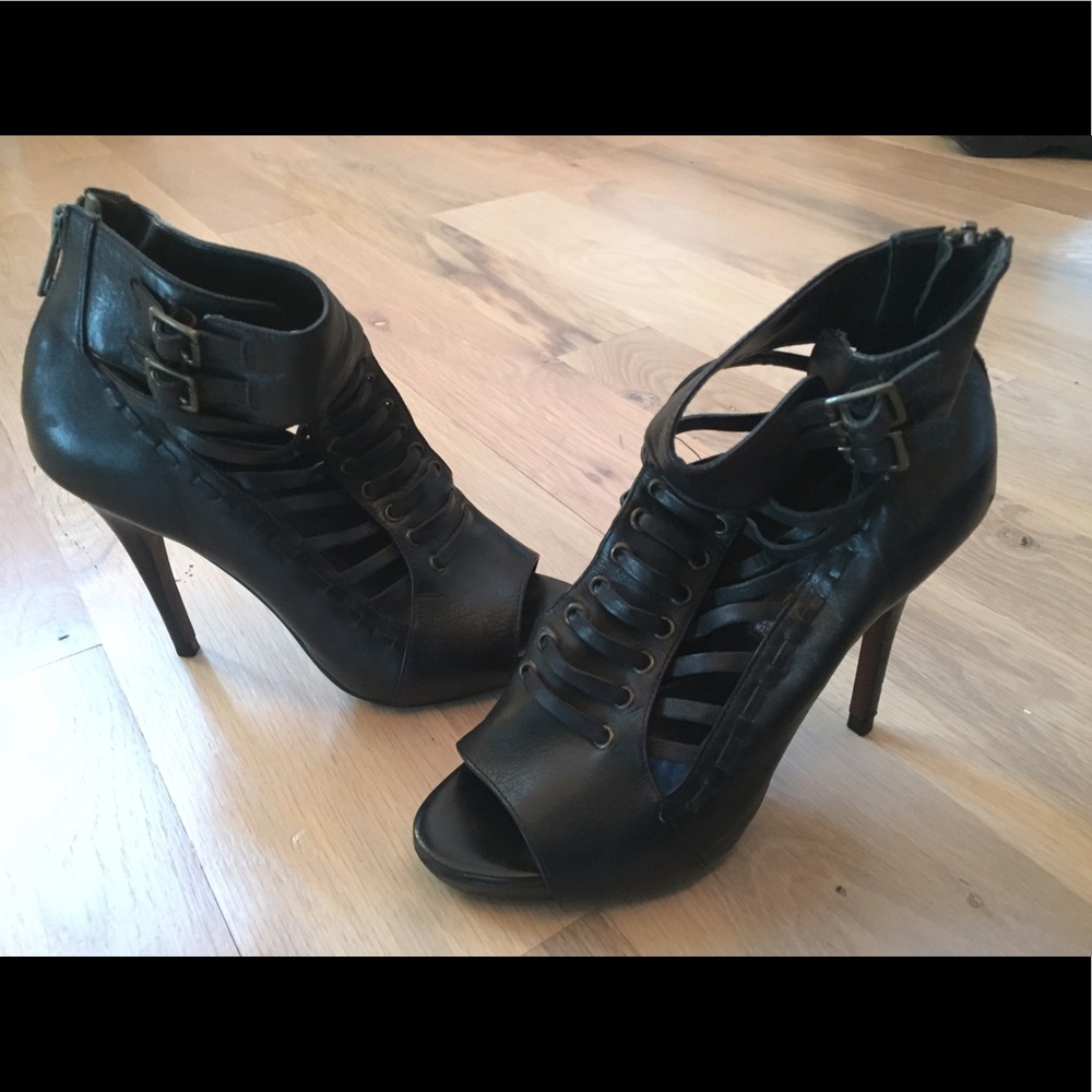 Steve Madden Peep Toe Heels