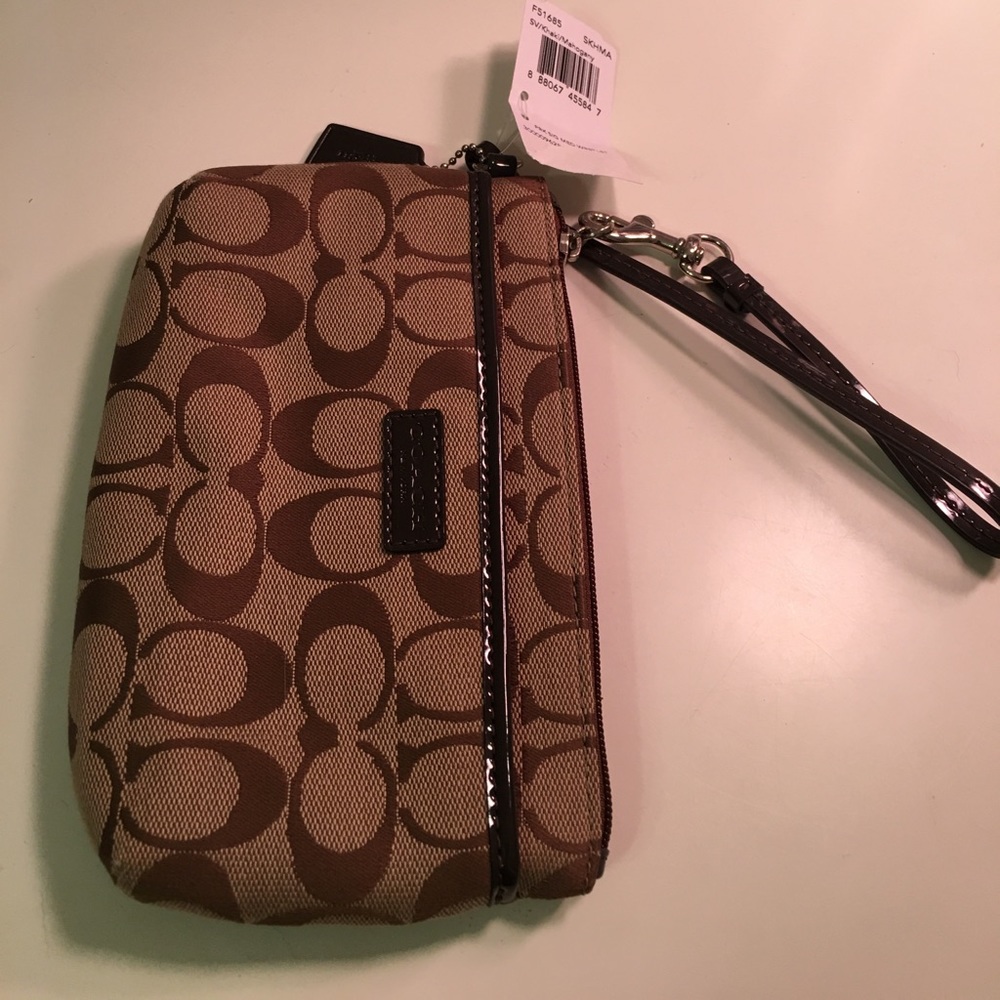 *Memorial Day pd* New with tag Coach wristlet