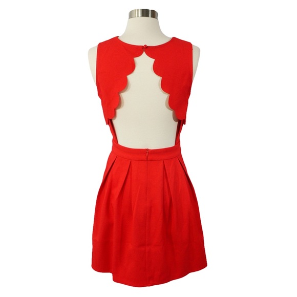 ❗️FINAL PRICE❗️Red Backless Scallop A Line Dress - Picture 2 of 5