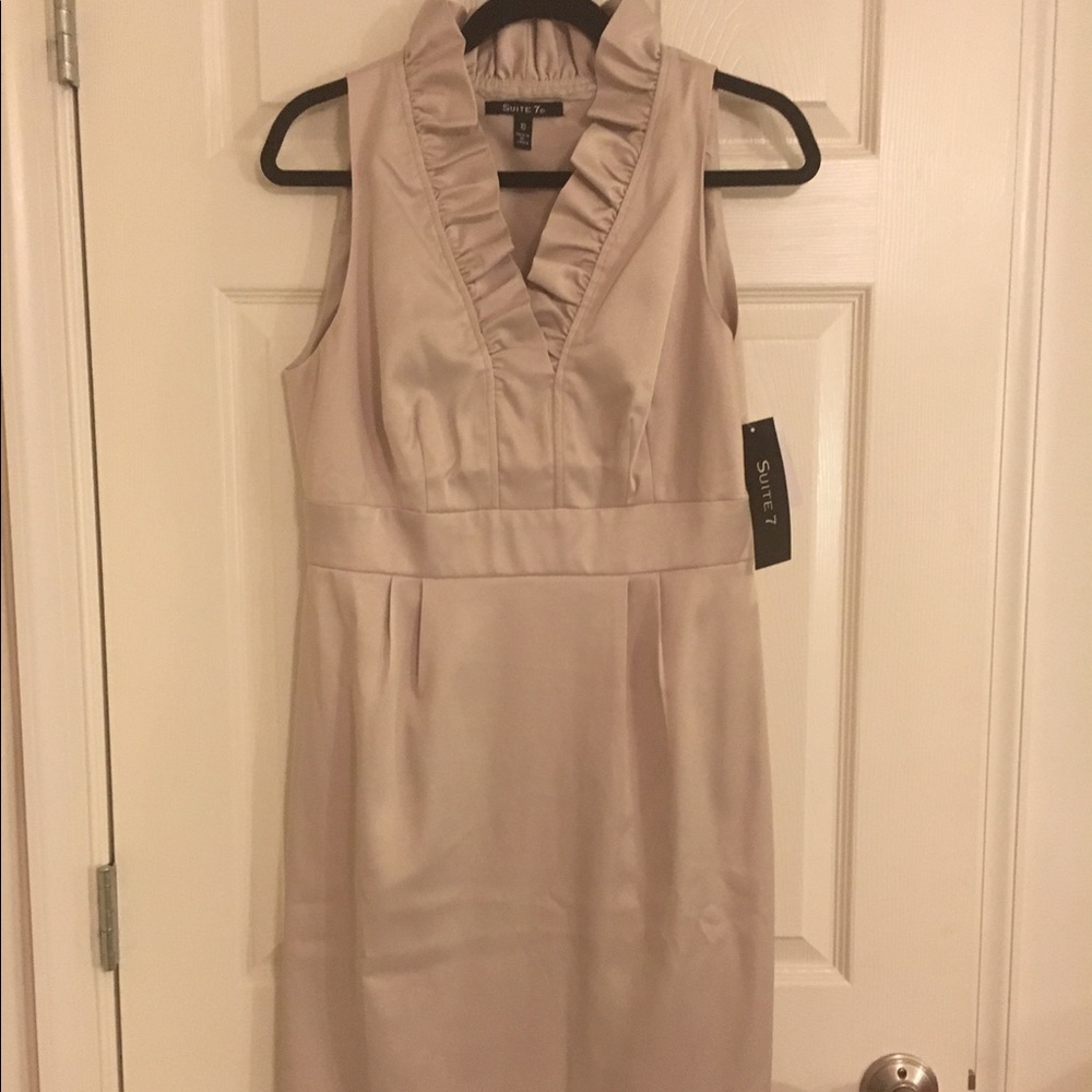 Sleeveless dress