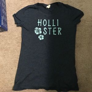 Hollister Tee