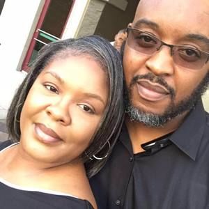 Meet your Posher, Shana