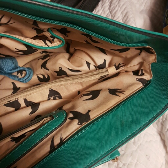 Turquoise purse - Picture 3 of 3