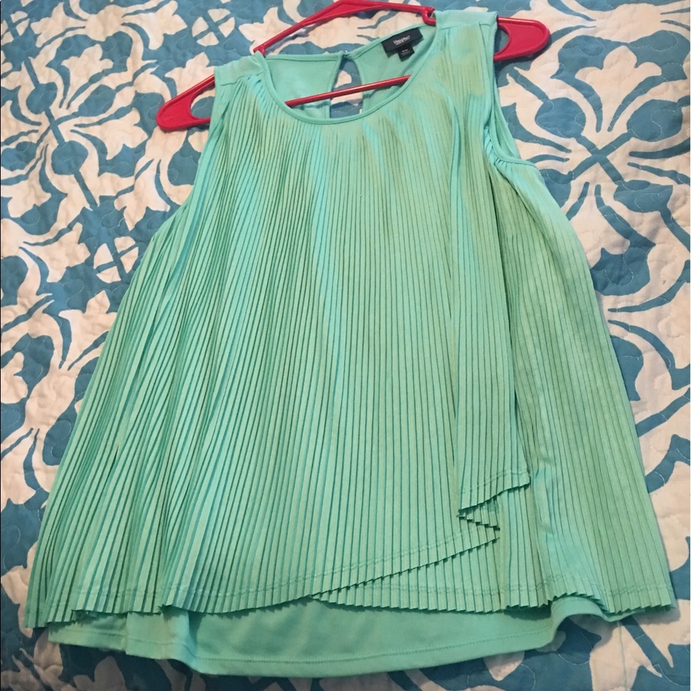 Super Comfy tank top with universal uses!