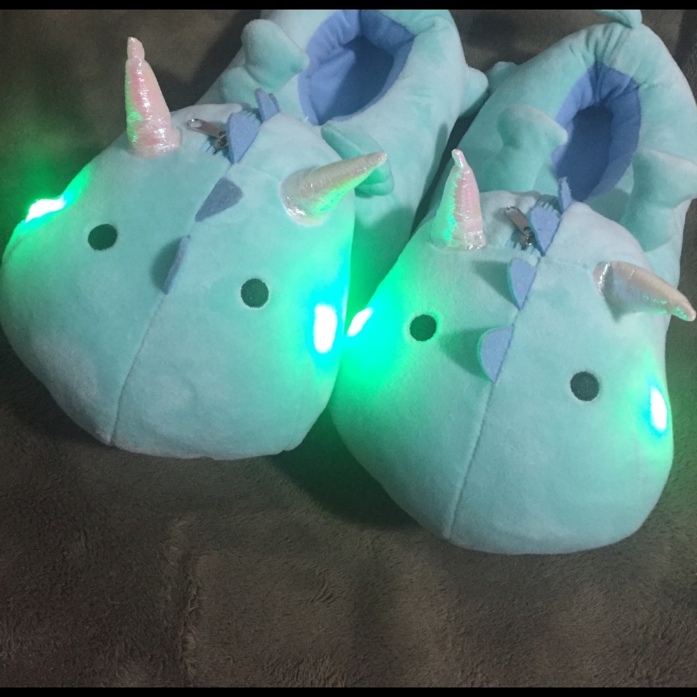 Smoko light up dragon slippers