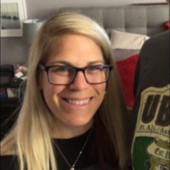 Meet your Posher, Kristina - Picture 2 of 2