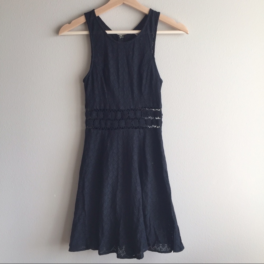 ✨HP✨ Free People Daisies Daisy Waist Dress - Picture 4 of 8