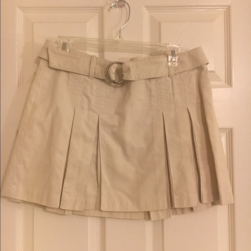 Pleated skirt