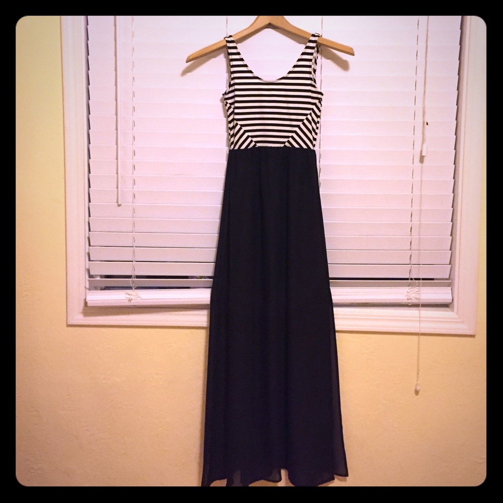H&M sleeveless maxi dress