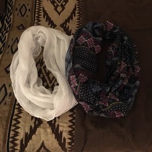 Bundle of lightweight scarves