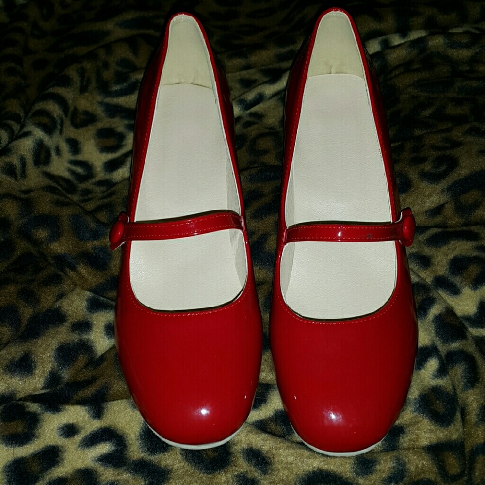 Red Cuban heel Mary Jane