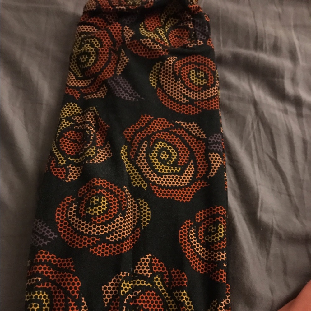 Lula roe "unicorn" Disney roses.