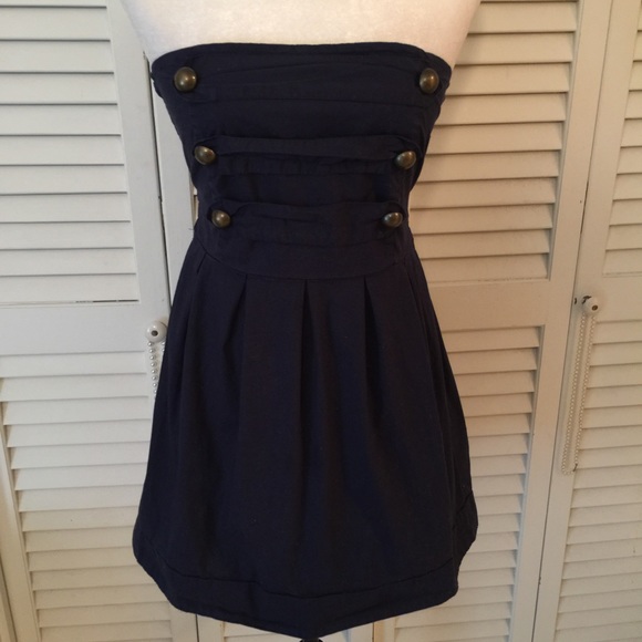 Wet Seal Dresses & Skirts - Wet Seal strapless Dress Size Small