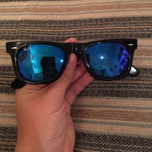 Ray Ban wayfarers