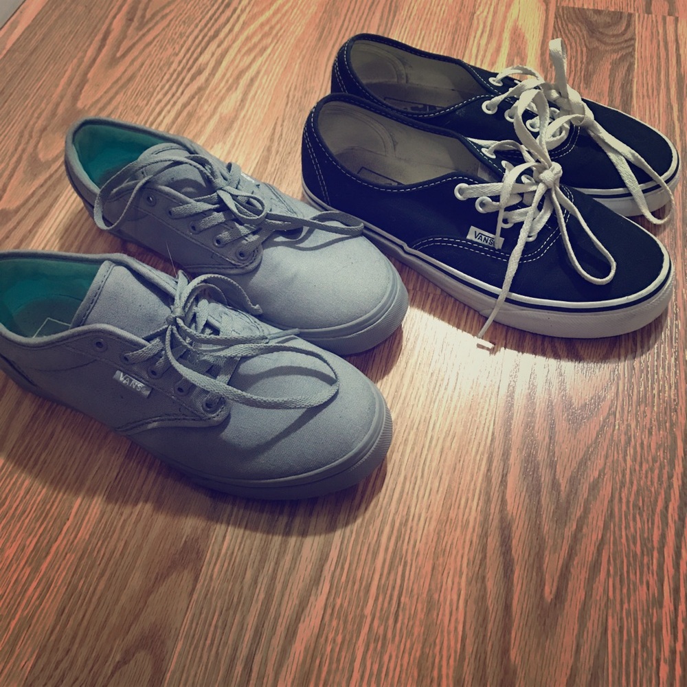 2 pair of vans sneakers✨ size 6