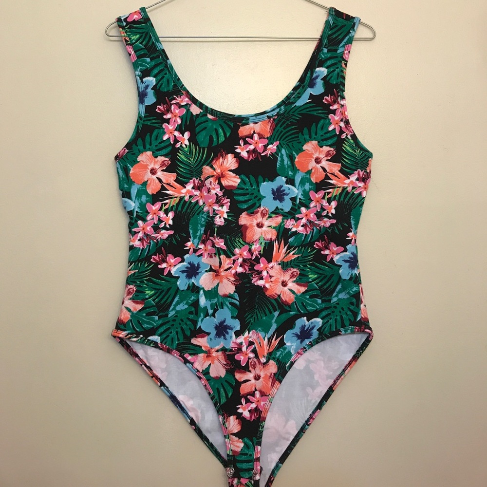 Trendy floral bodysuit