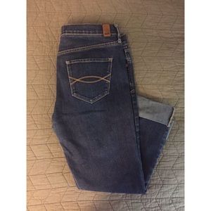 Abercrombie and Fitch capris!