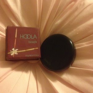 Benefit hoola bronzer and concealer