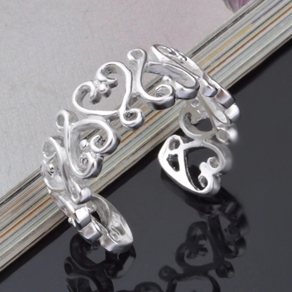 NWT SILVER PLATED HEART RING - Picture 3 of 3