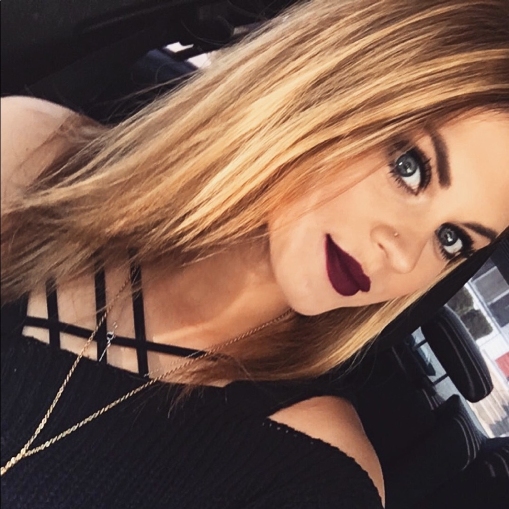 Meet your Posher, Sam