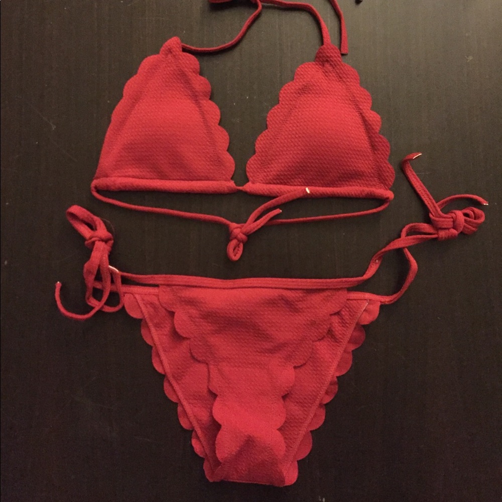 Never worn red scalloped bikini