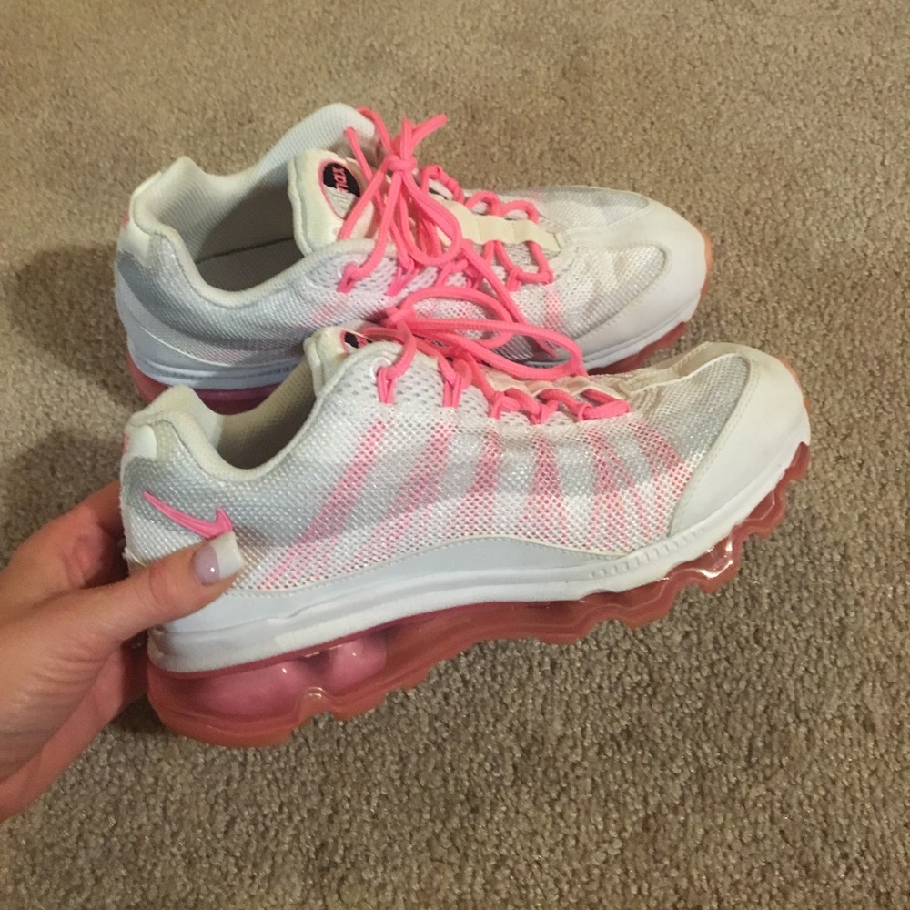 NIKE Air max size 7 👠