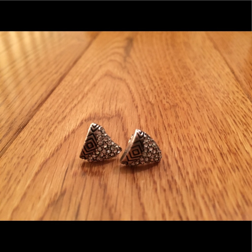 NWOT House of Harlow Silver CZ Shark Tooth Studs