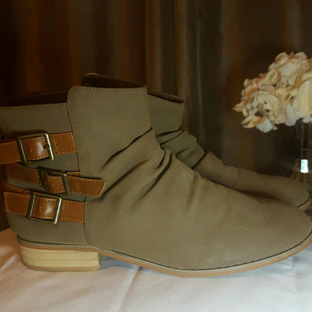 Forever 21 Taupe Ankle Boots