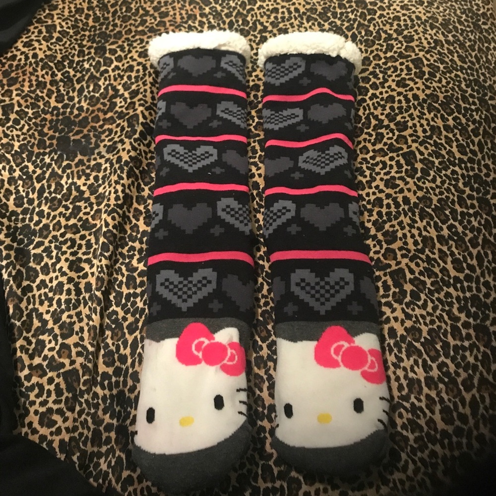 Hello kitty Sanrio thick socks w non-slip grips