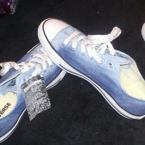 Blue sun faded Converse