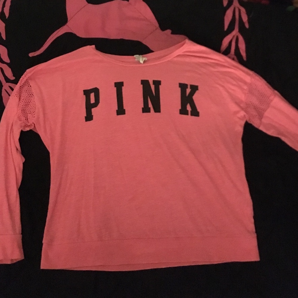 Love pink sweater