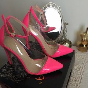 Barbie Pink pumps!