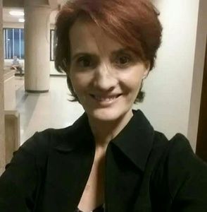 Meet your Posher, Denise