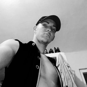 Meet your Posher, Carlos miguel