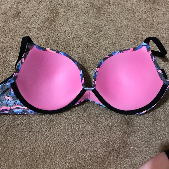 3 Victoria Secret PINK push up 32DD - Picture 2 of 8