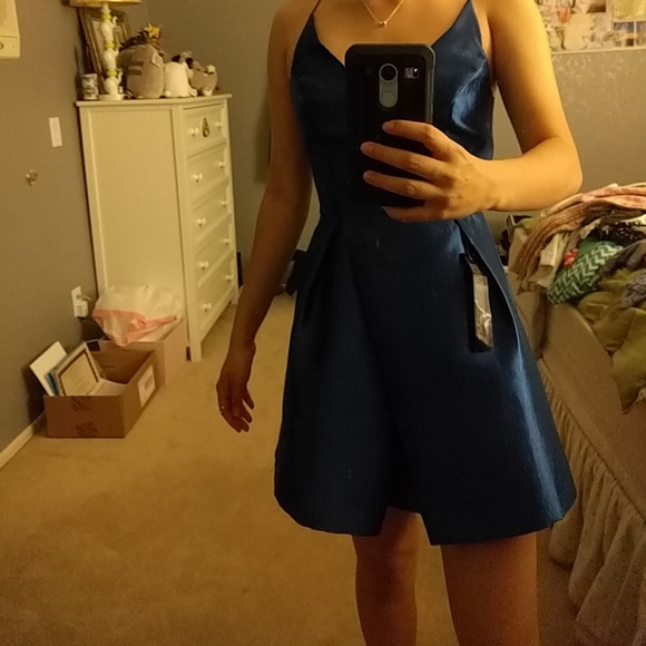 Dress - Picture 2 of 3
