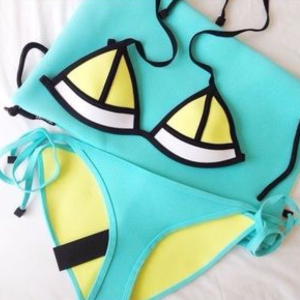 TRIANGL YELLOW AND BLACK BIKINI TOP