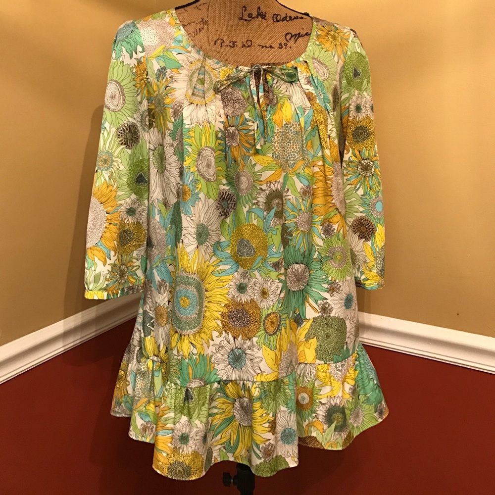 Quarter sleeve tunic length boho top