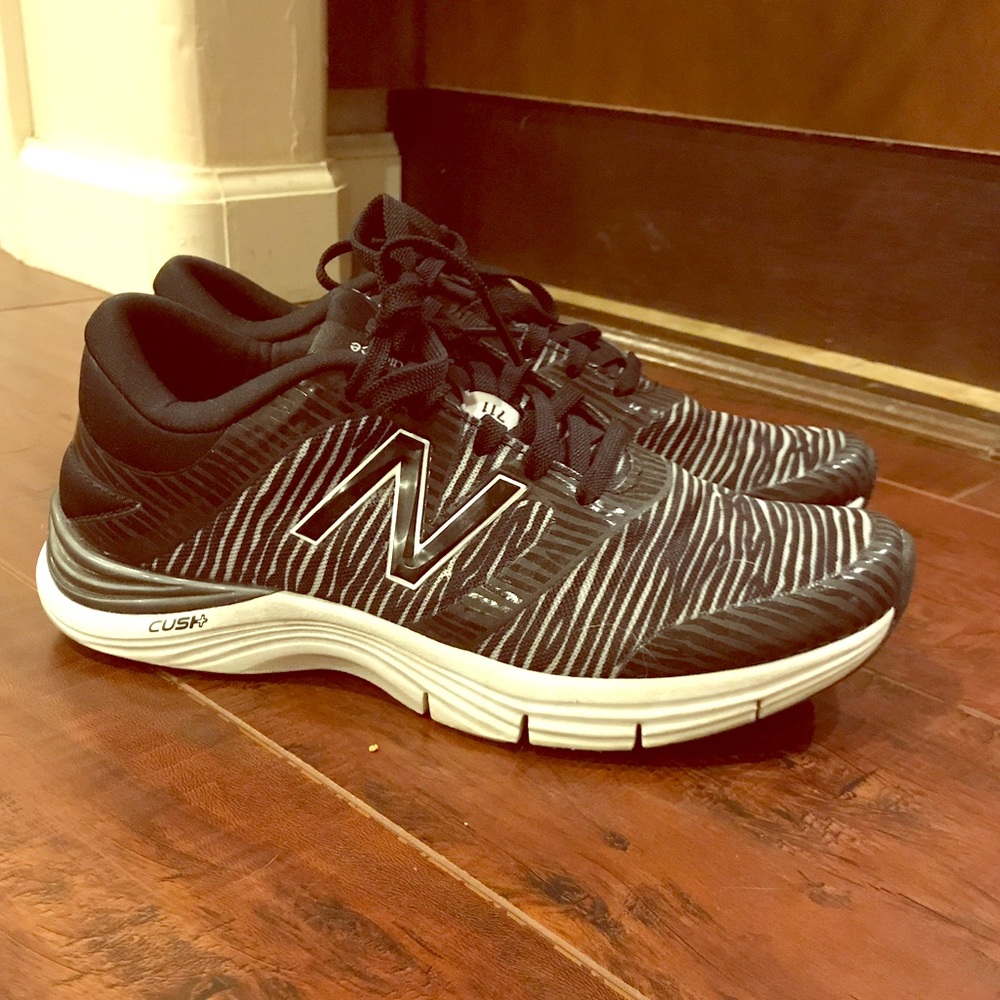 New Balance 711 Sneakers