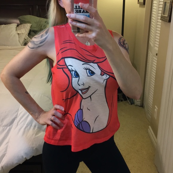 Disney Tops - 🎀Like new Little Mermaid tank top🎀