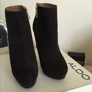 Aldo Dyonisya Suede ankle booties