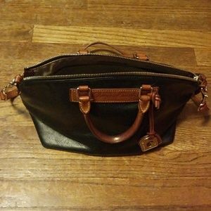 Dooney & Bourke Bag