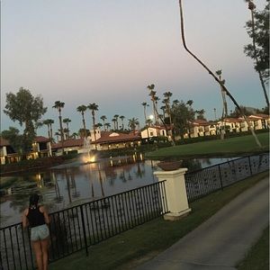 Meet your Posher, Marianne