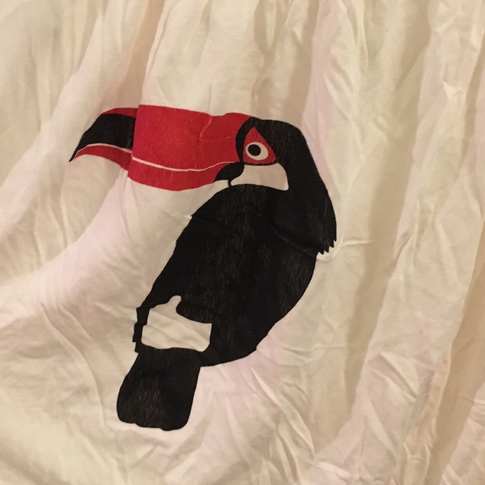 Ruby Rocks toucan cream tank top Medium split back