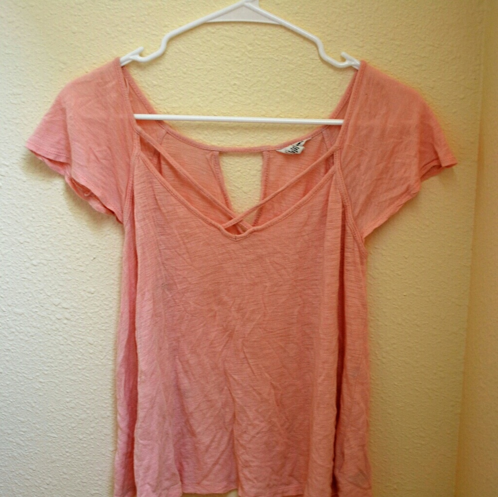 Pale pink criss-cross t-shirt