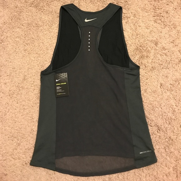 Nike Running Tank Tops - Picture 6 of 8