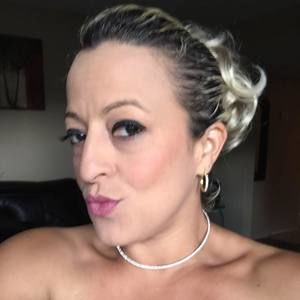 Meet your Posher, Flavia cristian