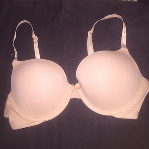 New W/ tags Victoria's Secret push-up bra